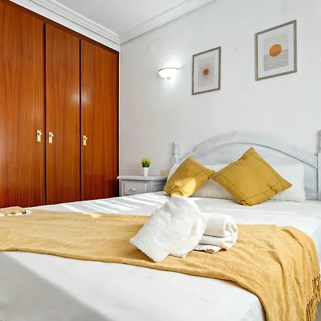 Albeniz Superior Apartment