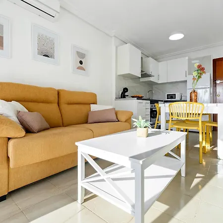 Apartment Albeniz Superior La Pineda
